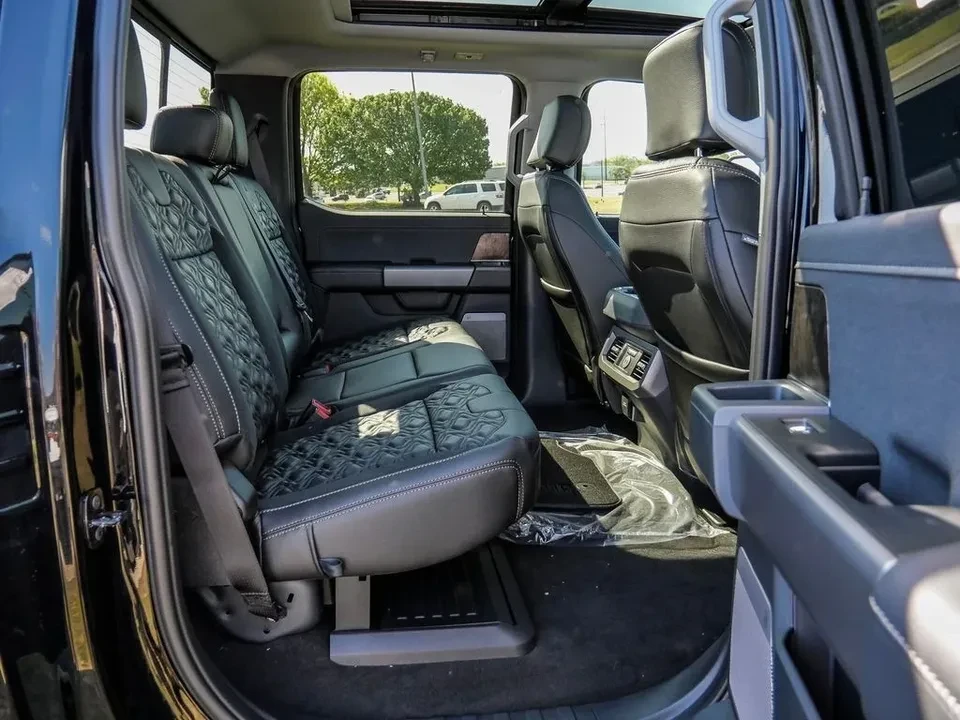 2026 Ford Super Duty 5th Gen - Image 8 of 15