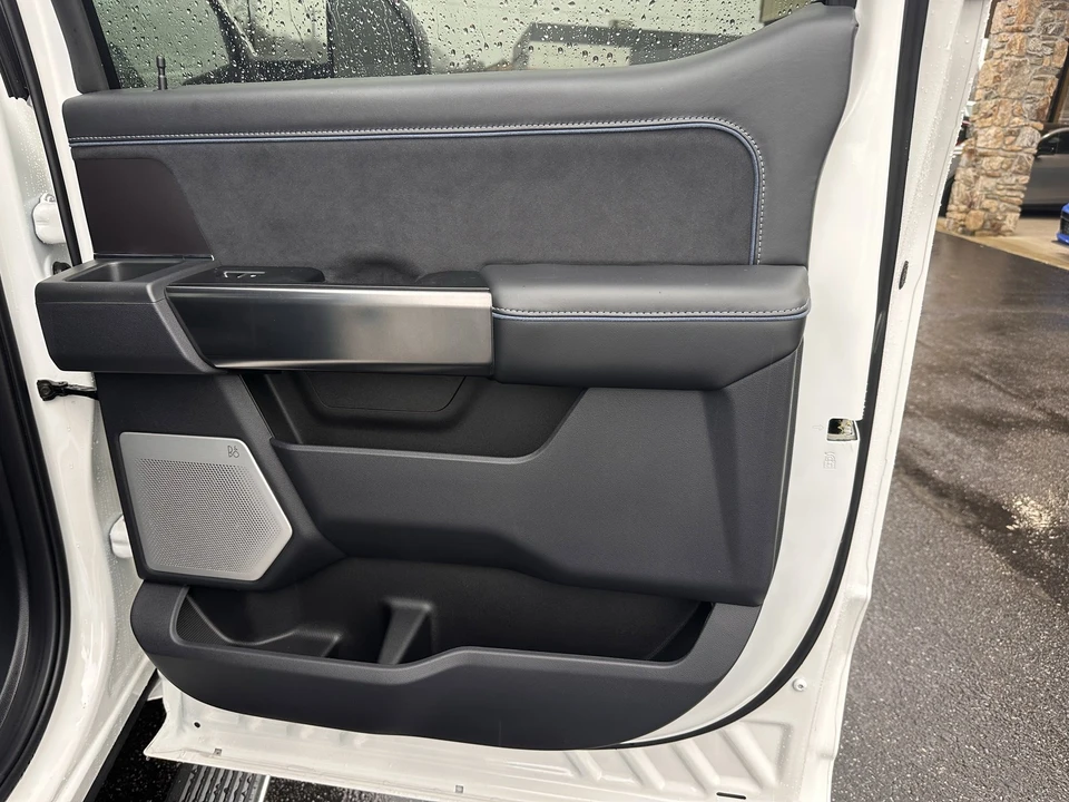 2026 Ford Super Duty 5th Gen - Image 18 of 21