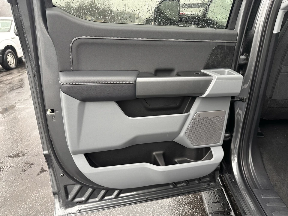 2026 Ford Super Duty 5th Gen - Image 12 of 21