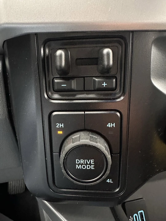 2026 Ford Super Duty 5th Gen - Image 20 of 21