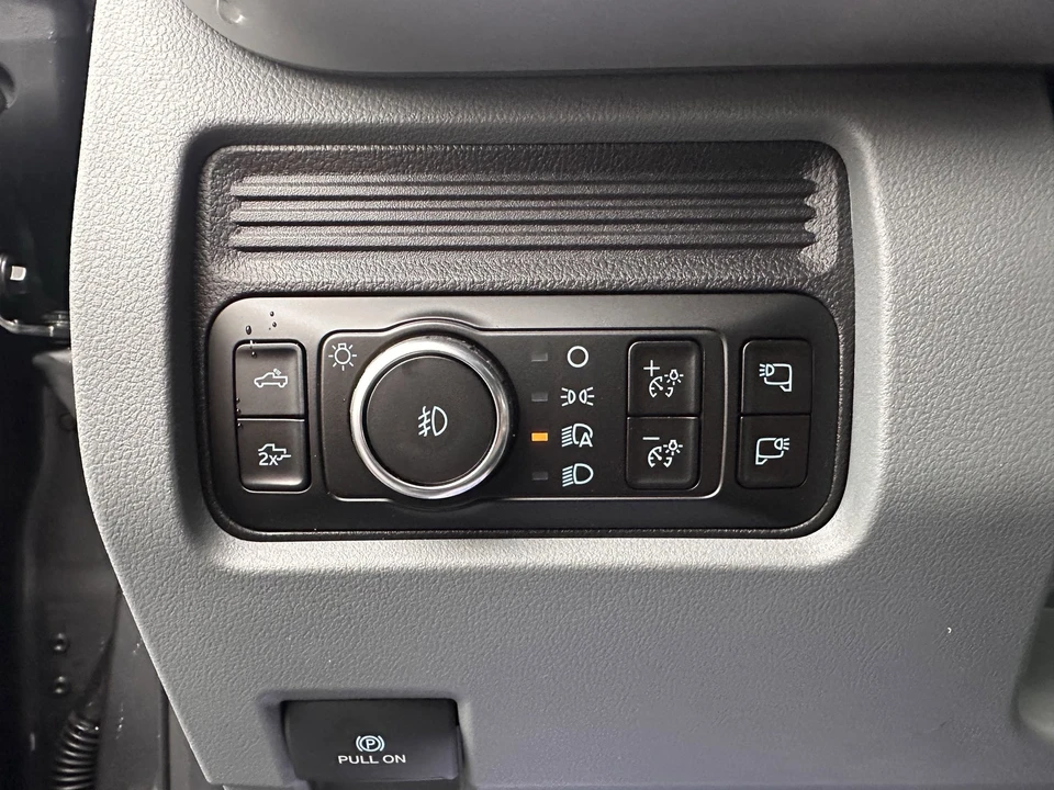 2026 Ford Super Duty 5th Gen - Image 19 of 21