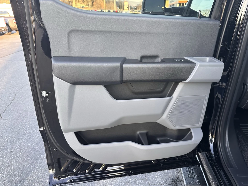 2026 Ford Super Duty 5th Gen - Image 10 of 21