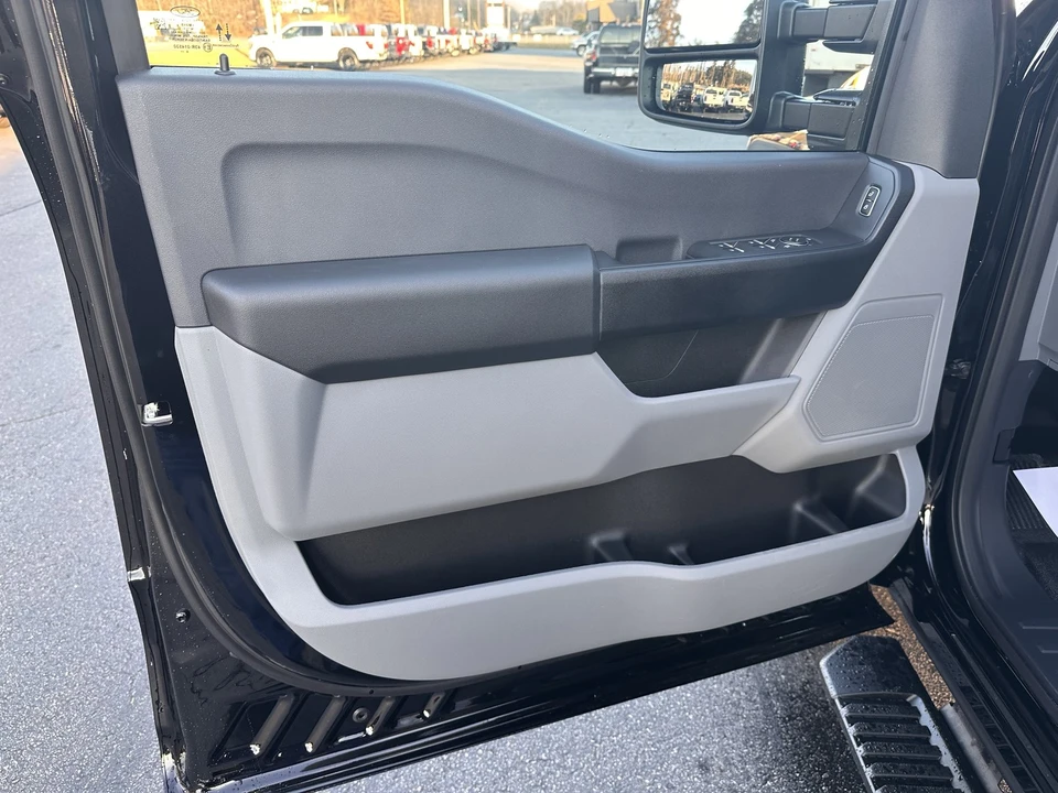 2026 Ford Super Duty 5th Gen - Image 8 of 21