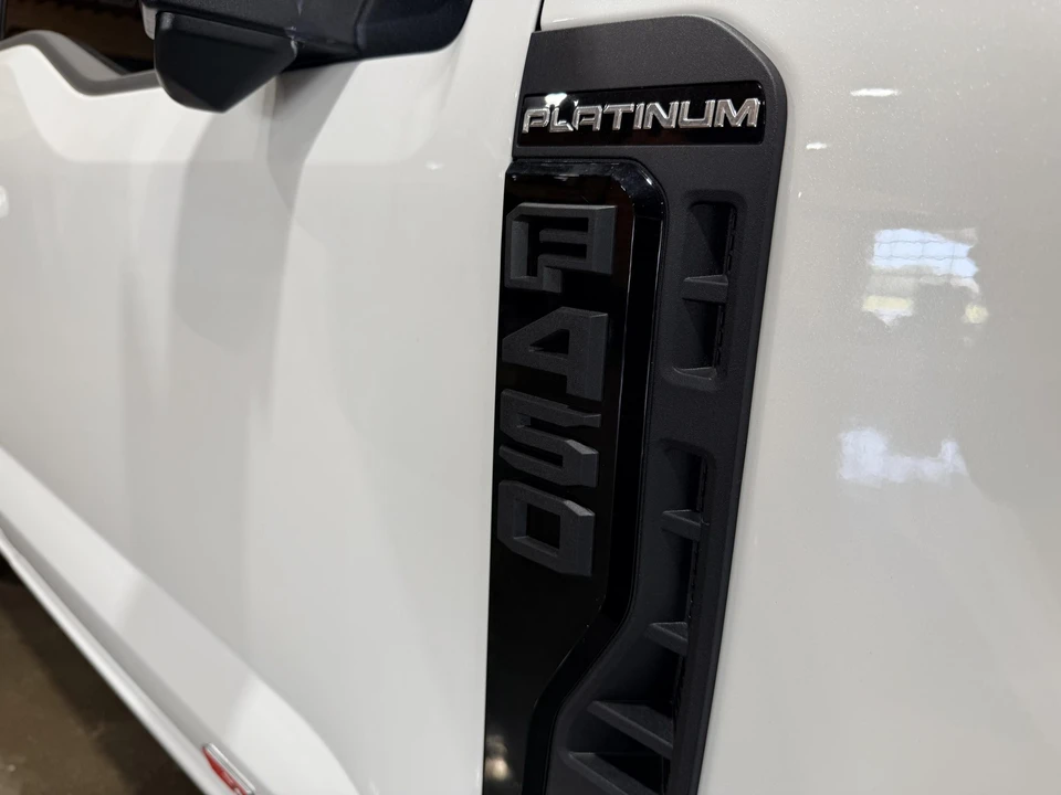 2026 Ford Super Duty 5th Gen - Image 29 of 31