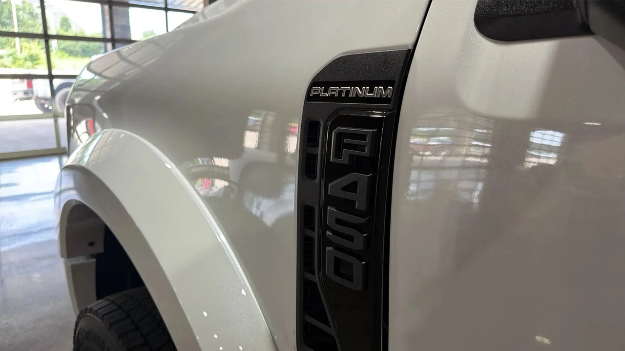 2026 Ford Super Duty 5th Gen - Image 27 of 31