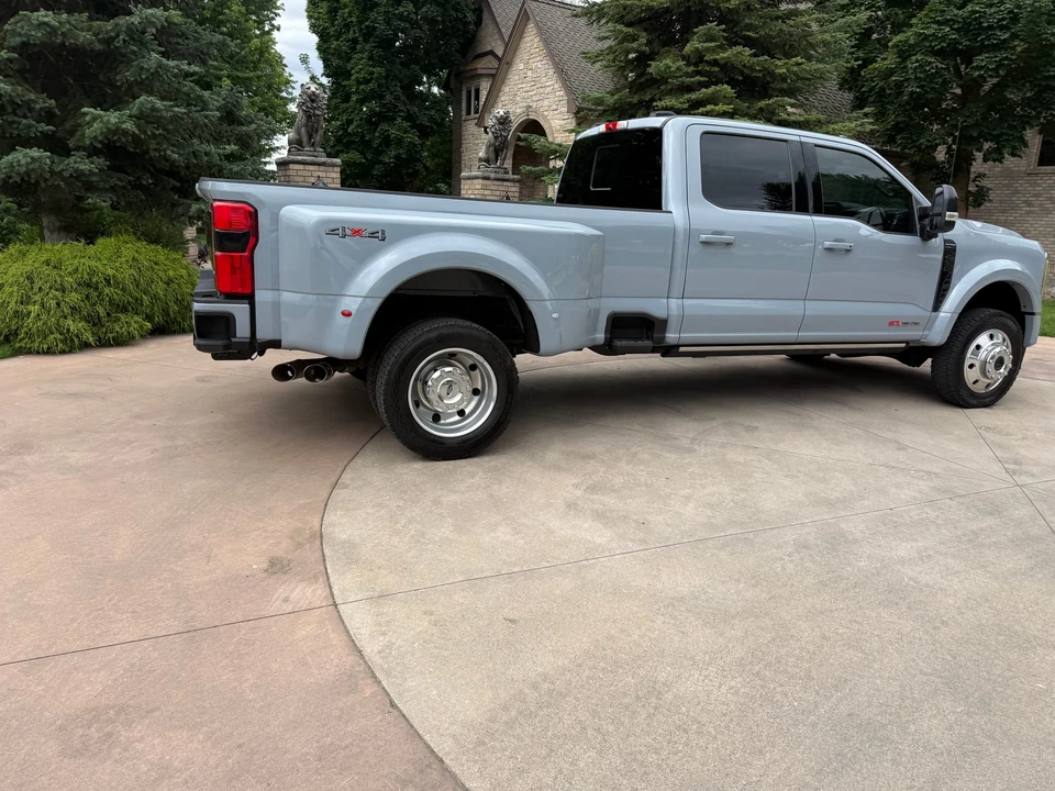 2026 Ford Super Duty 5th Gen - Image 8 of 31
