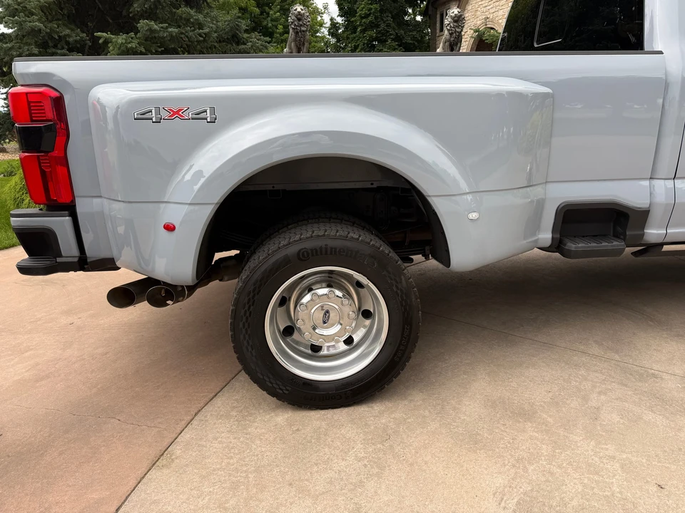 2026 Ford Super Duty 5th Gen - Image 23 of 31
