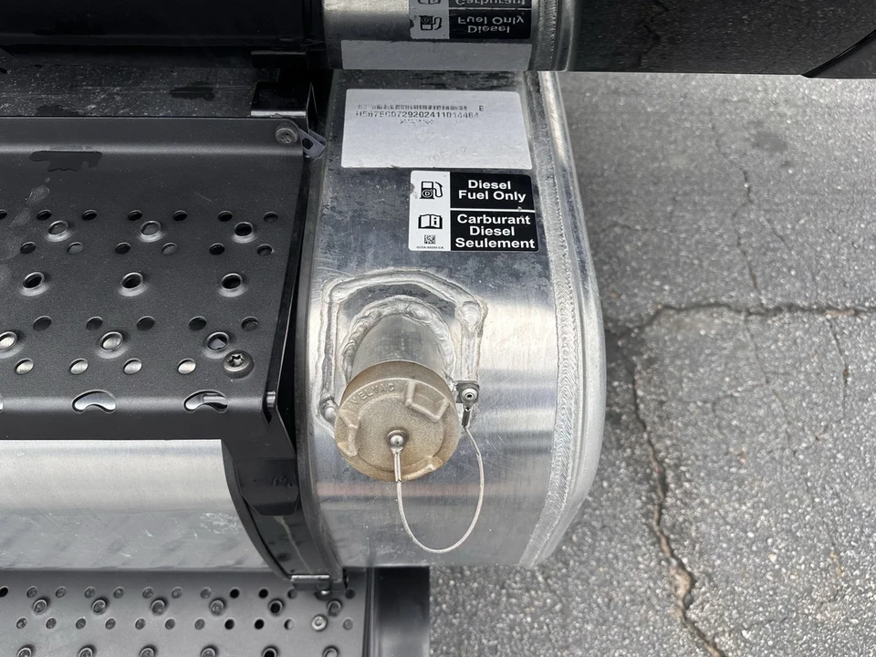 2026 Ford Super Duty 5th Gen - Image 5 of 21