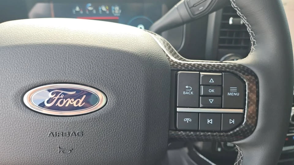 2026 Ford Super Duty 5th Gen - Image 15 of 19