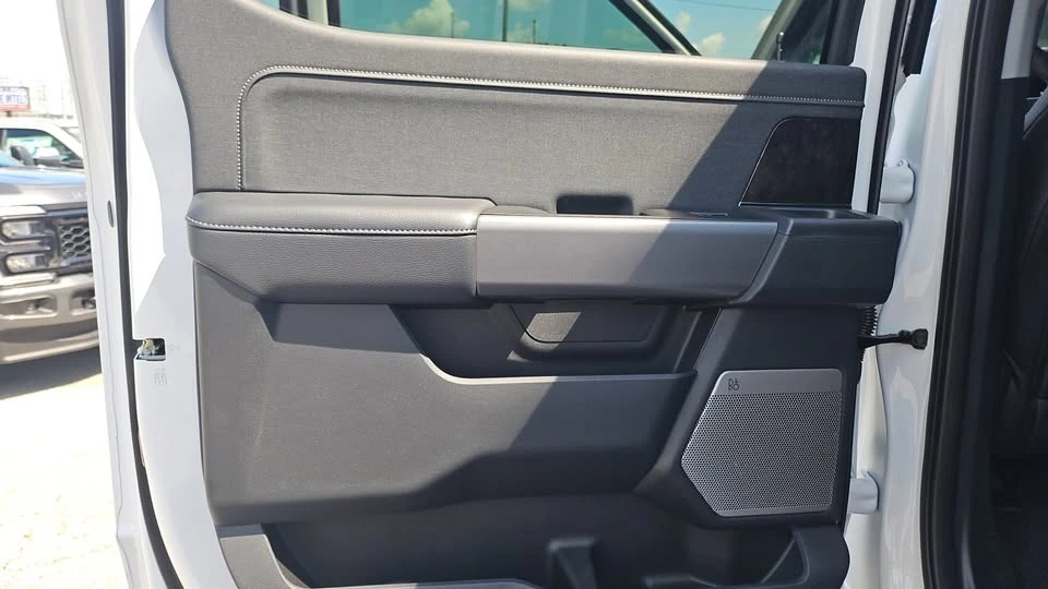 2026 Ford Super Duty 5th Gen - Image 15 of 20