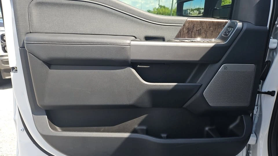 2026 Ford Super Duty 5th Gen - Image 13 of 20