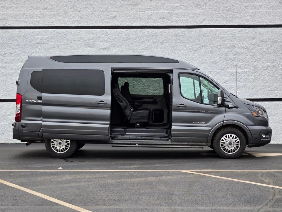 2026 Ford Transit - Image 9 of 12