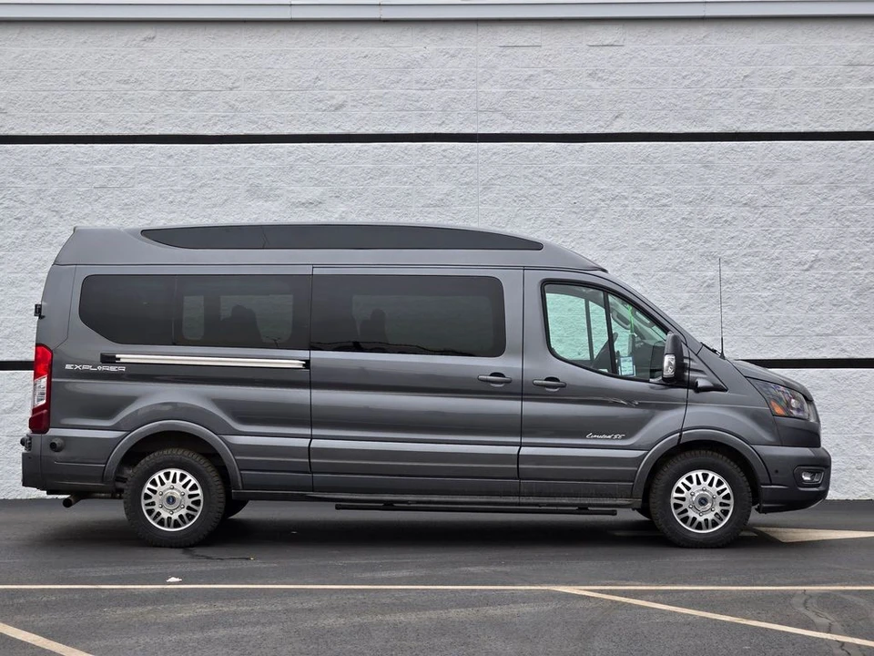 2026 Ford Transit - Image 8 of 12