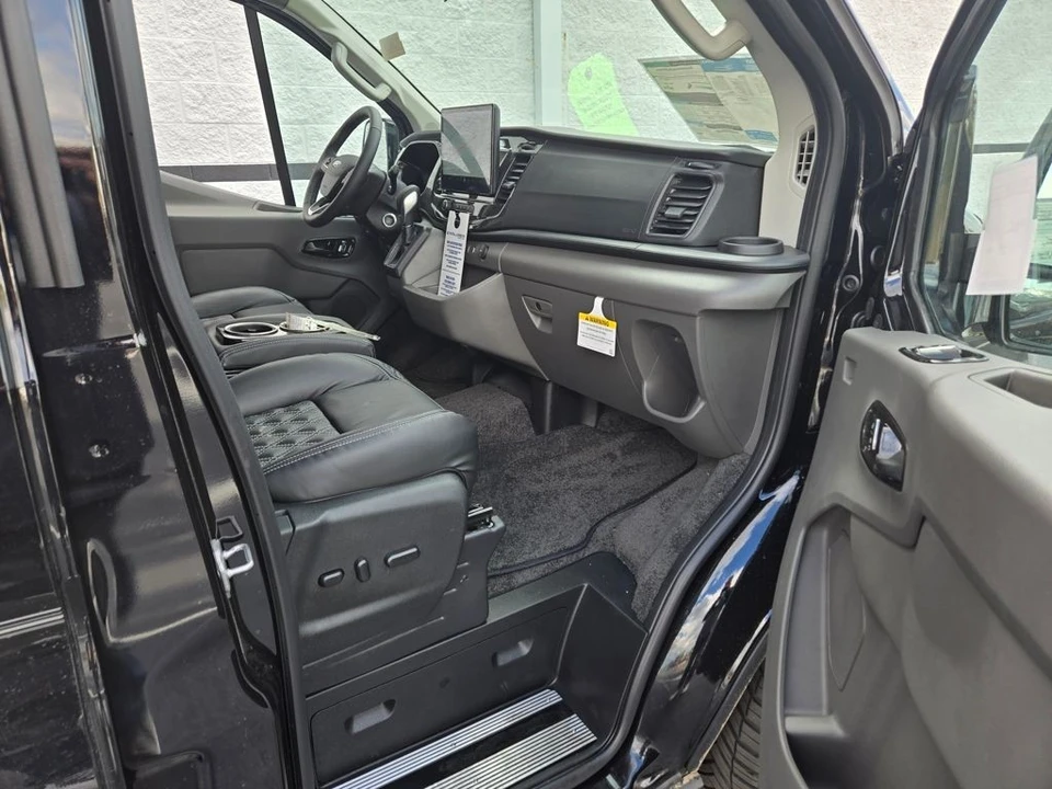2026 Ford Transit - Image 15 of 21