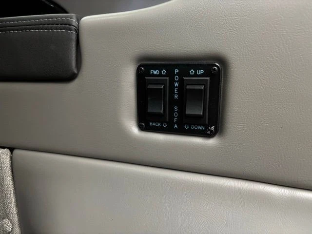 2026 Ford Transit - Image 11 of 12