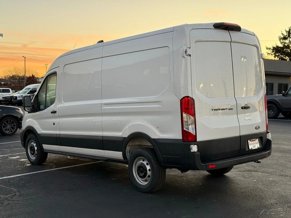 2026 Ford Transit - Image 3 of 12