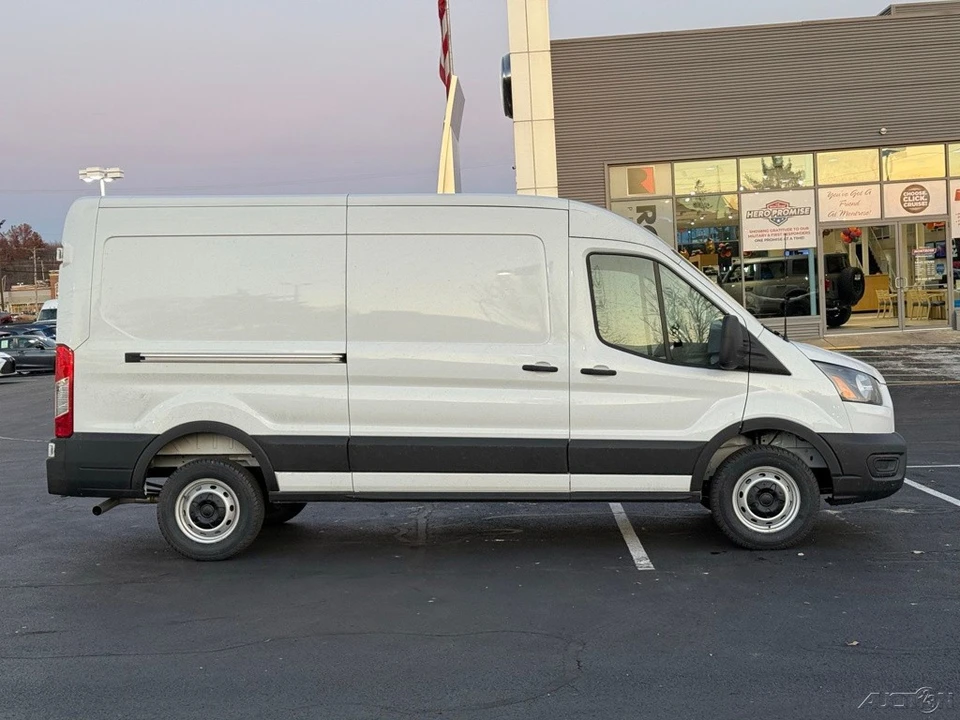 2026 Ford Transit - Image 7 of 12