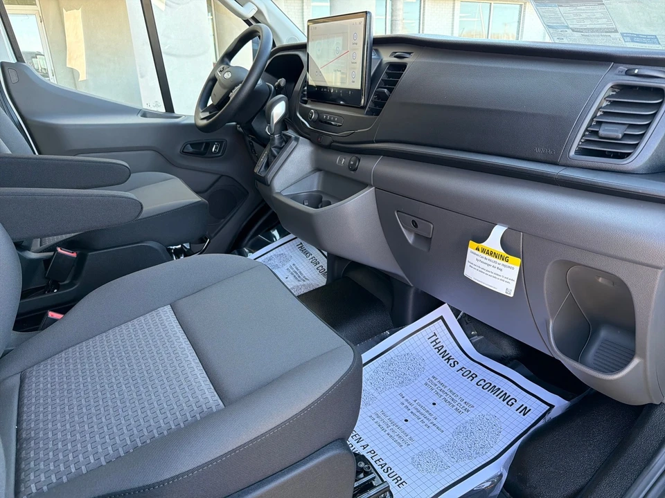 2026 Ford Transit - Image 19 of 31
