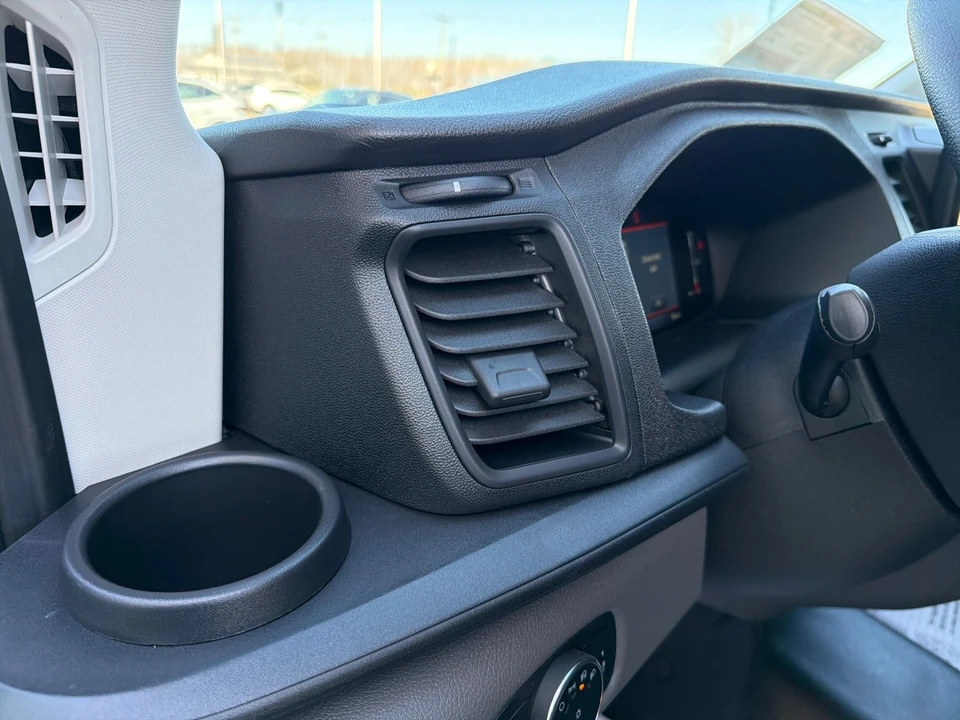 2026 Ford Transit - Image 23 of 31