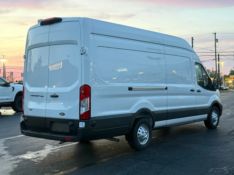 2026 Ford Transit - Image 6 of 24