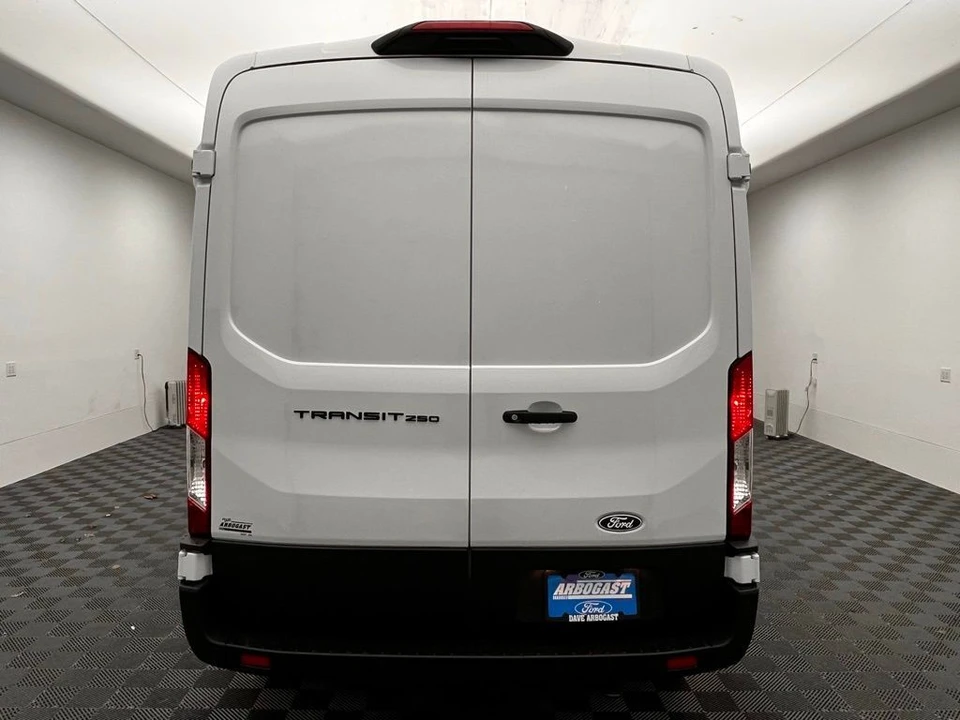 2026 Ford Transit - Image 10 of 12
