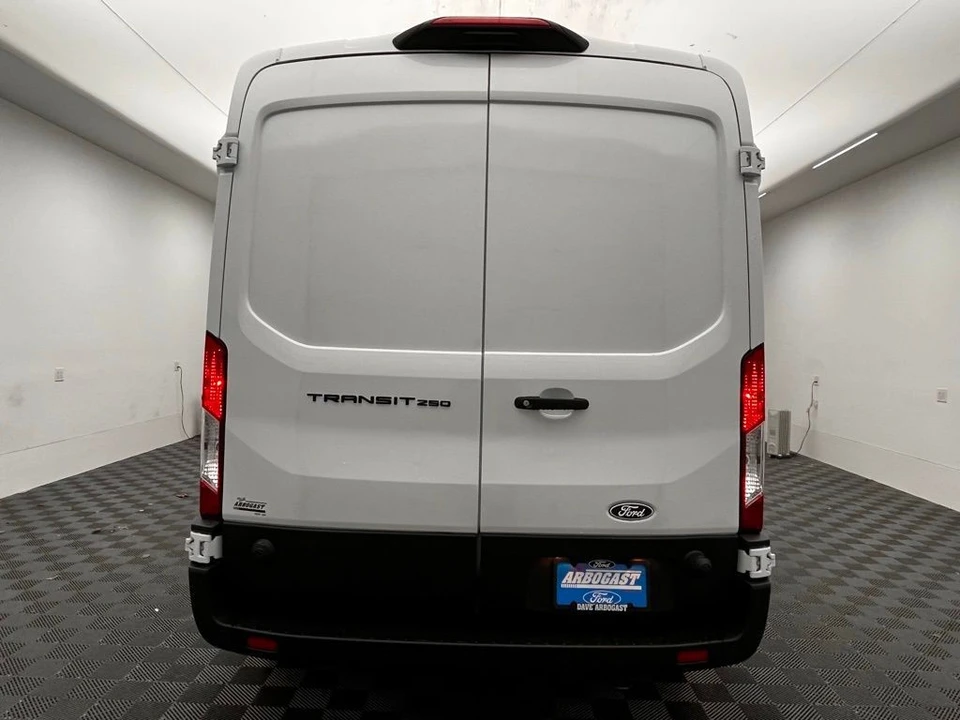 2026 Ford Transit - Image 9 of 12