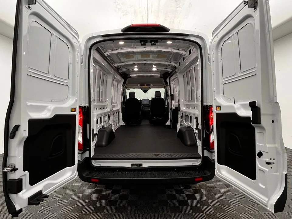 2026 Ford Transit - Image 8 of 12