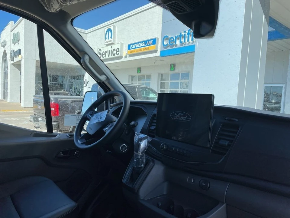 2026 Ford Transit - Image 10 of 11