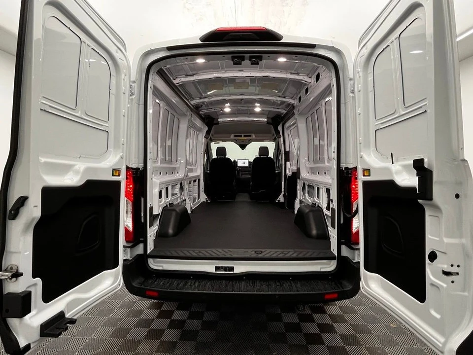 2026 Ford Transit - Image 8 of 12
