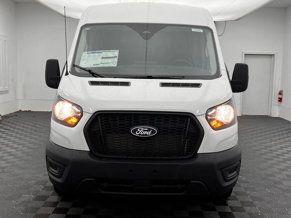 2026 Ford Transit - Image 10 of 12
