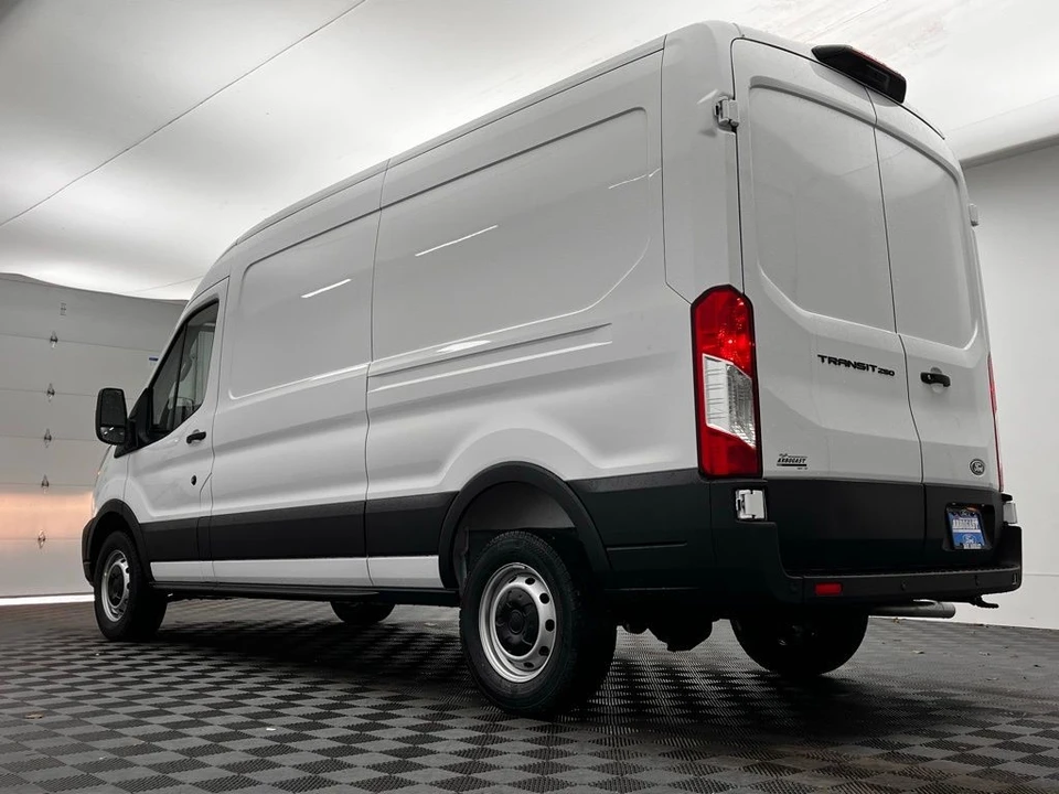 2026 Ford Transit - Image 7 of 12