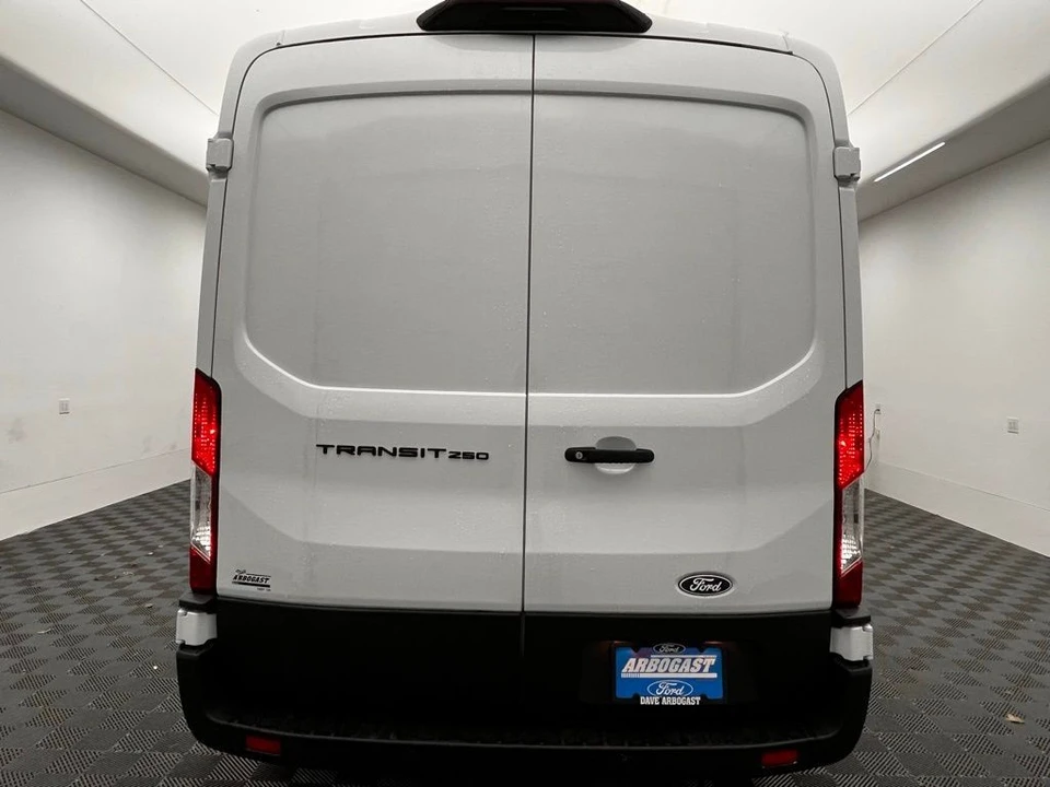 2026 Ford Transit - Image 9 of 12