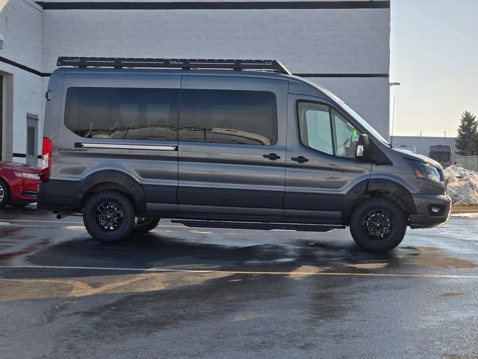 2026 Ford Transit - Image 10 of 12