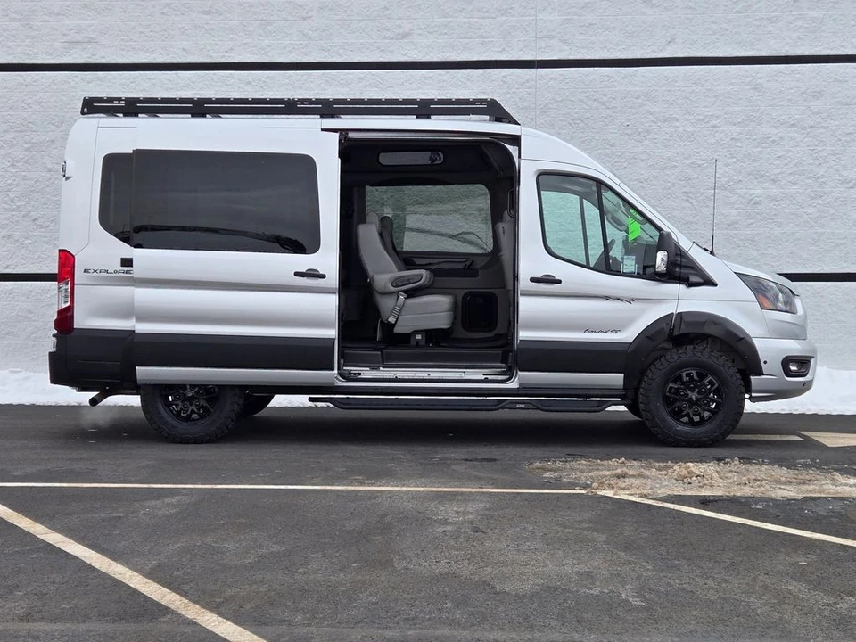 2026 Ford Transit - Image 11 of 12