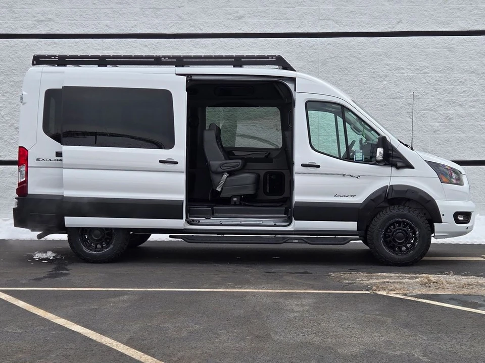 2026 Ford Transit - Image 8 of 12