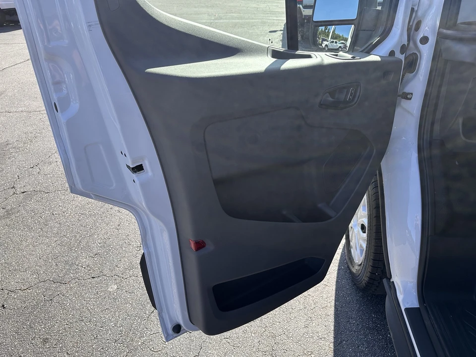 2026 Ford Transit - Image 9 of 25