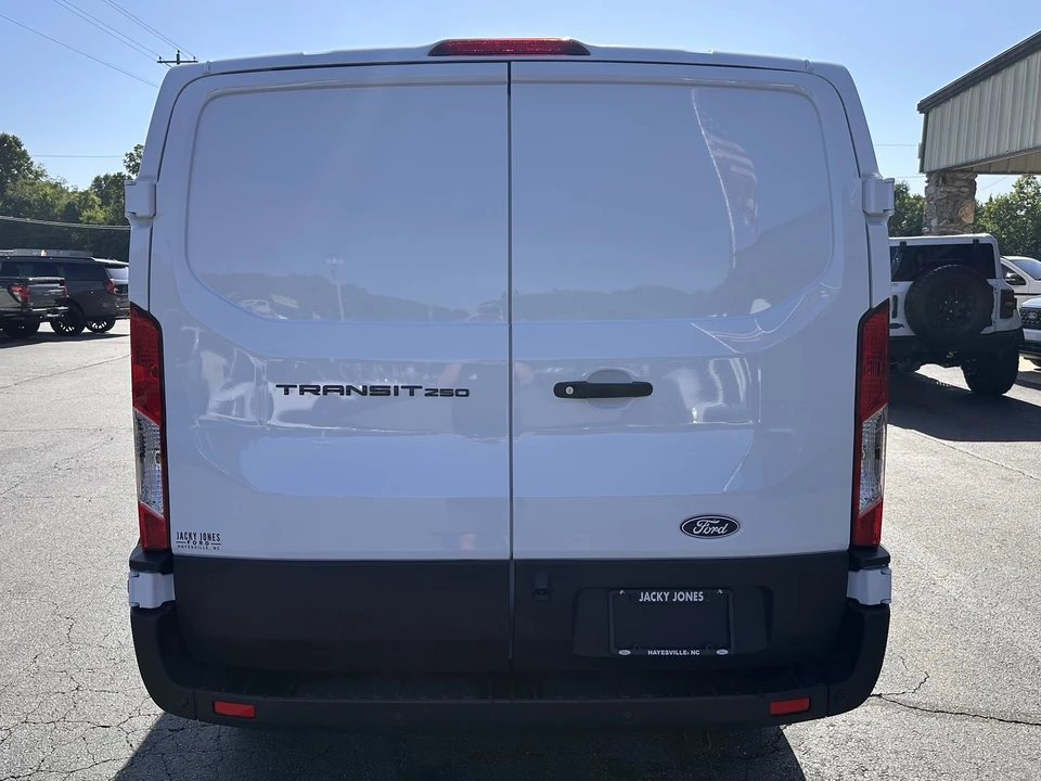 2026 Ford Transit - Image 7 of 25