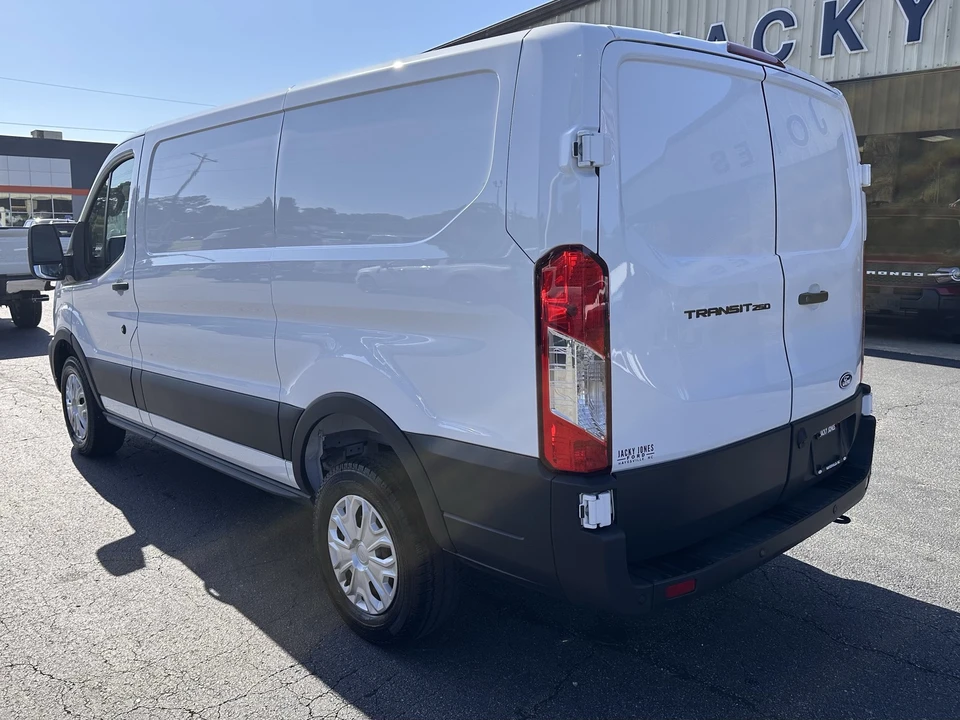 2026 Ford Transit - Image 8 of 25