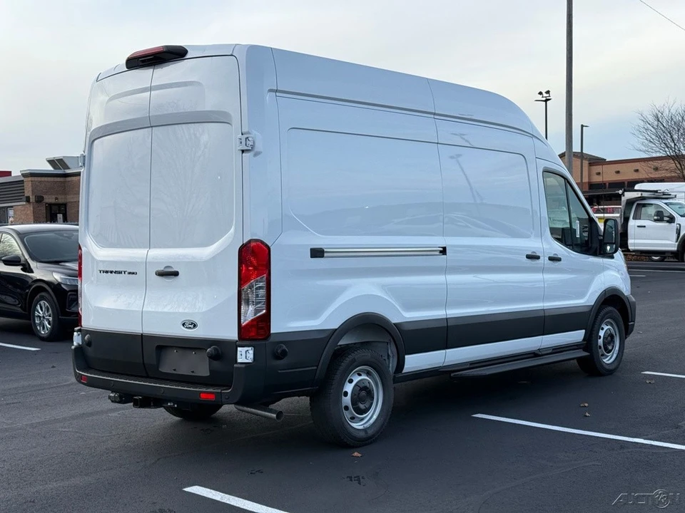 2026 Ford Transit - Image 6 of 12
