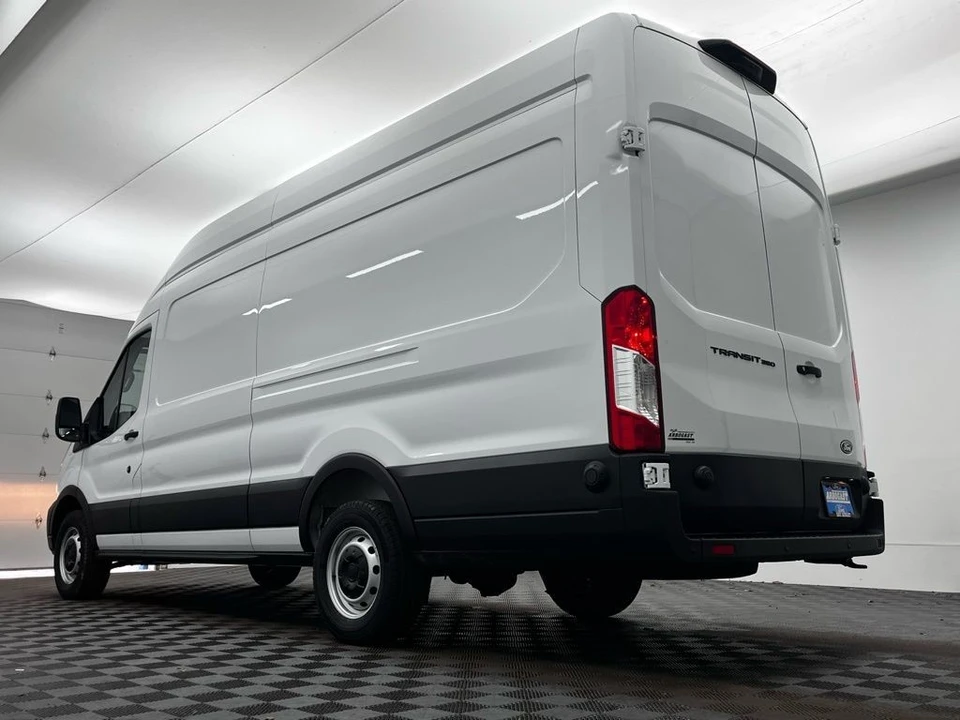 2026 Ford Transit - Image 8 of 12