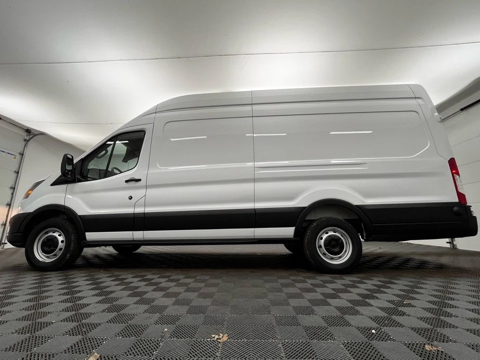 2026 Ford Transit - Image 10 of 12