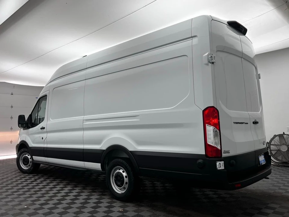 2026 Ford Transit - Image 7 of 12