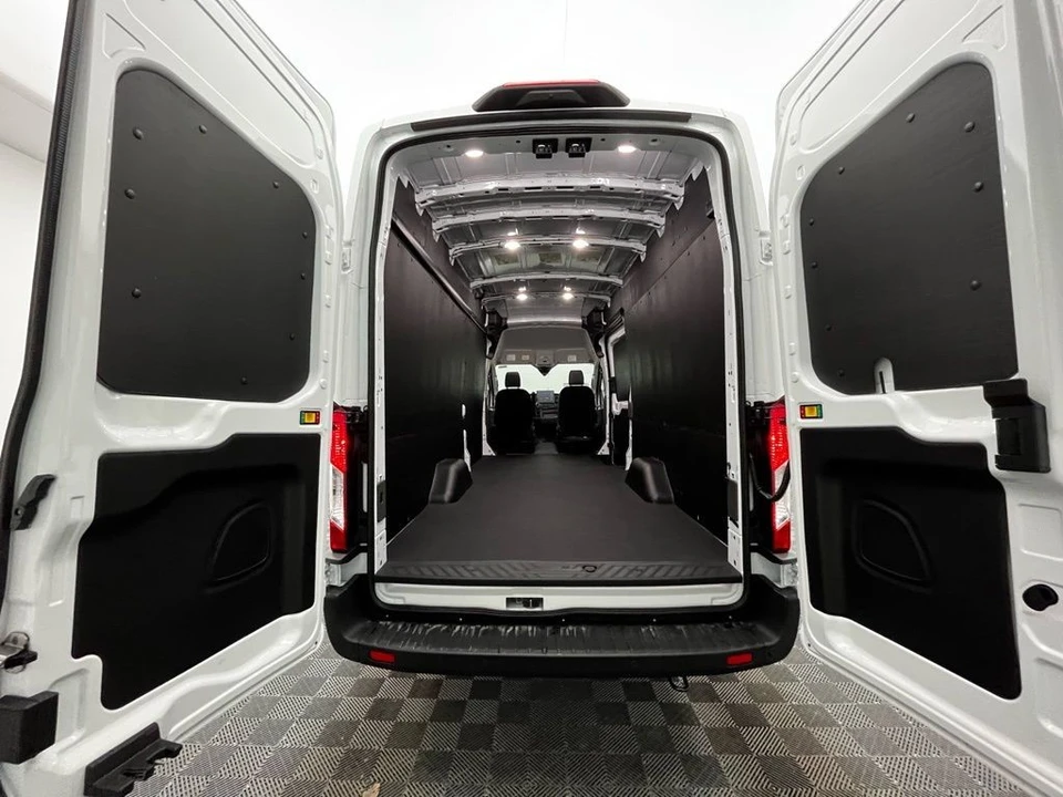 2026 Ford Transit - Image 9 of 12