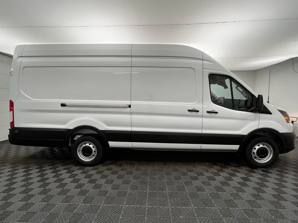 2026 Ford Transit - Image 7 of 12