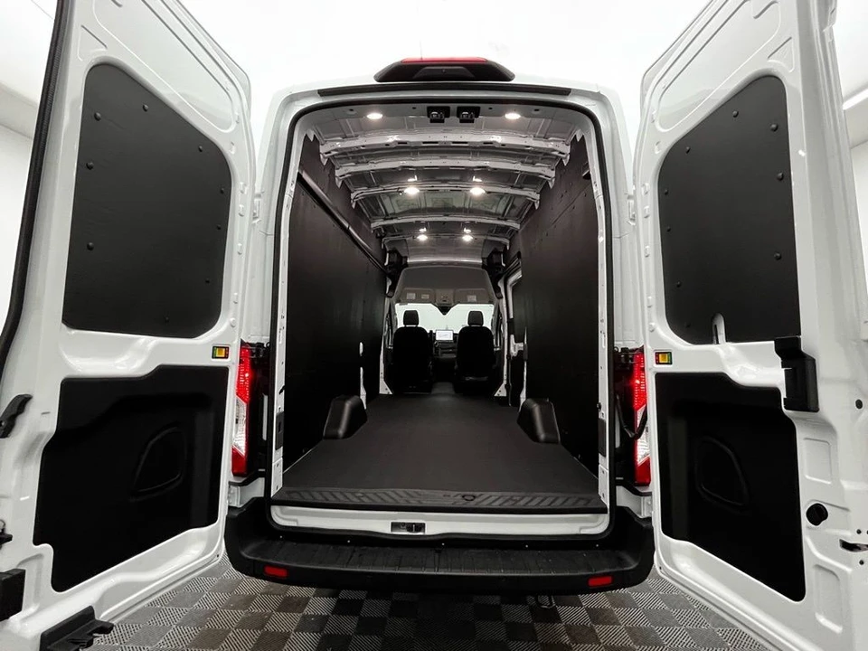 2026 Ford Transit - Image 9 of 12
