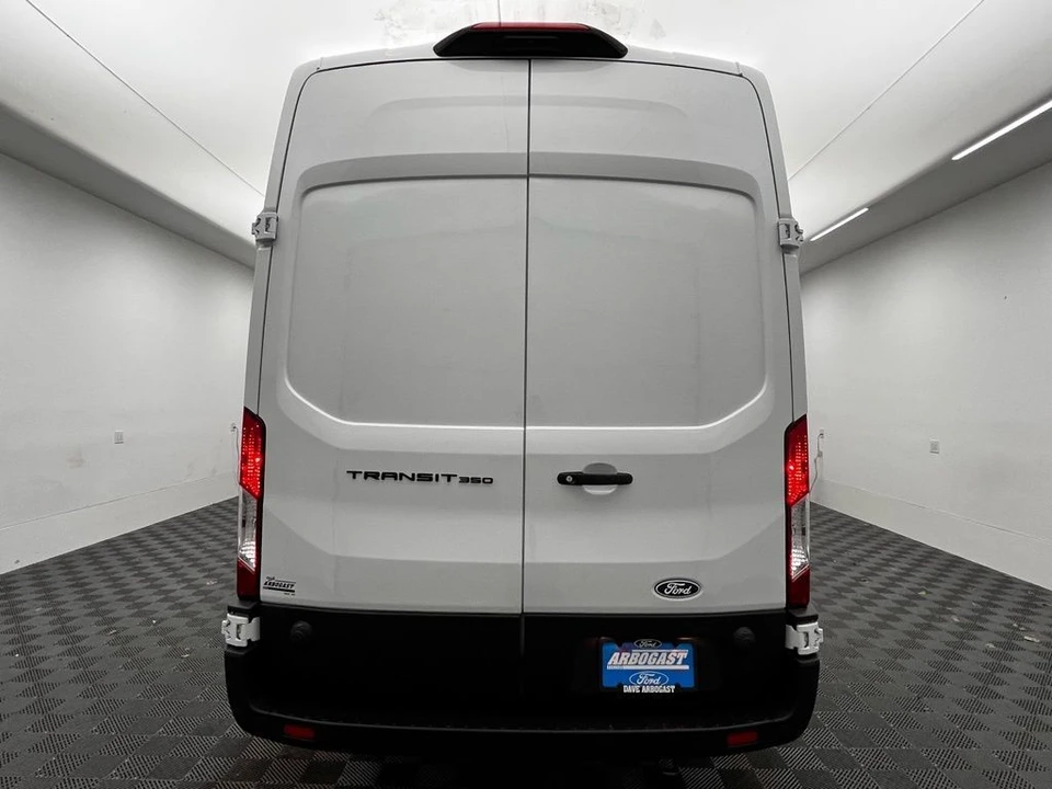 2026 Ford Transit - Image 10 of 12