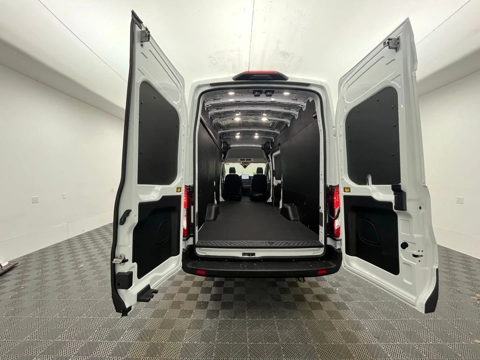 2026 Ford Transit - Image 8 of 12
