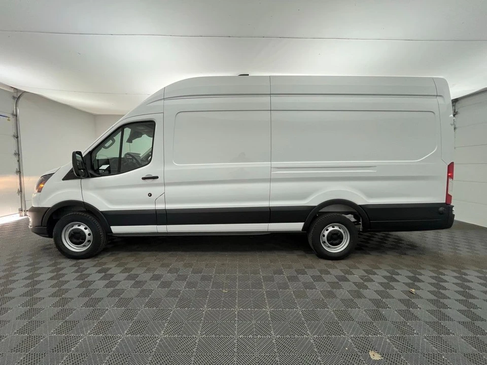 2026 Ford Transit - Image 10 of 12