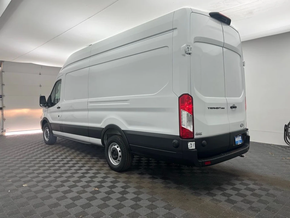 2026 Ford Transit - Image 11 of 12