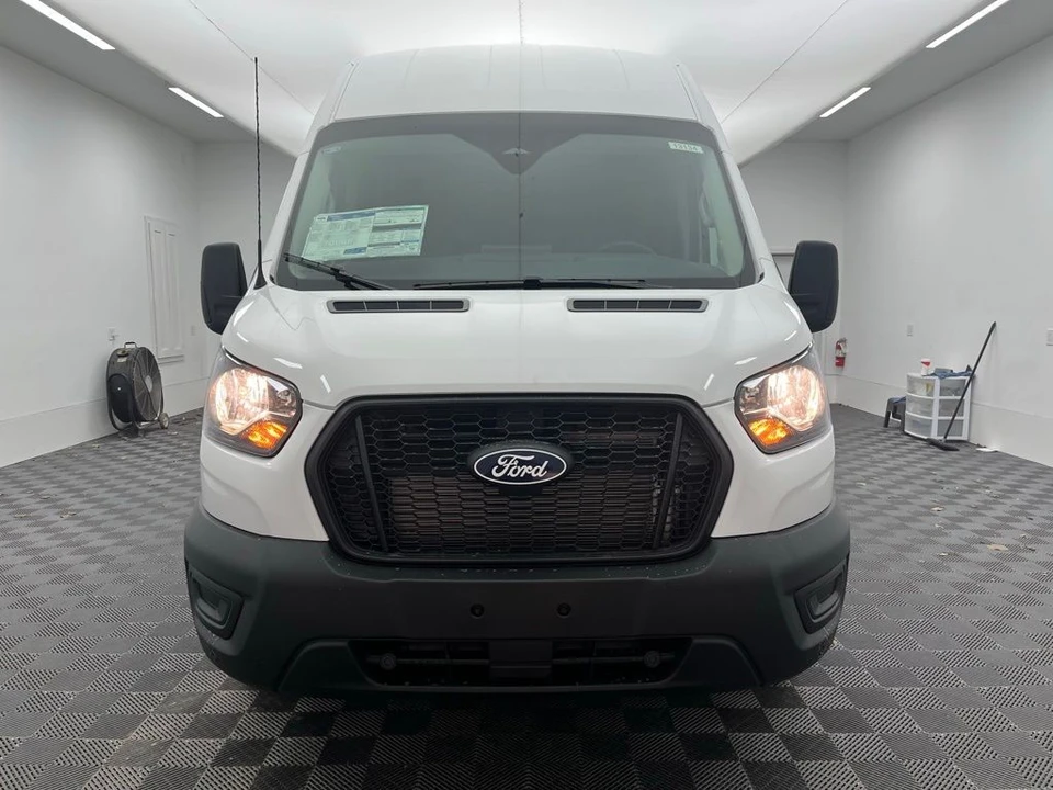 2026 Ford Transit - Image 10 of 12